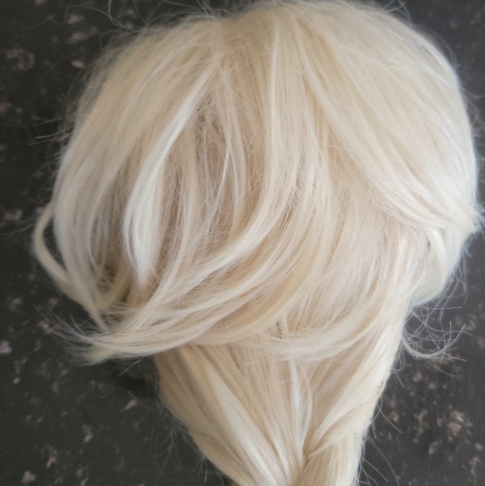 Disney Frozen Elsa wig